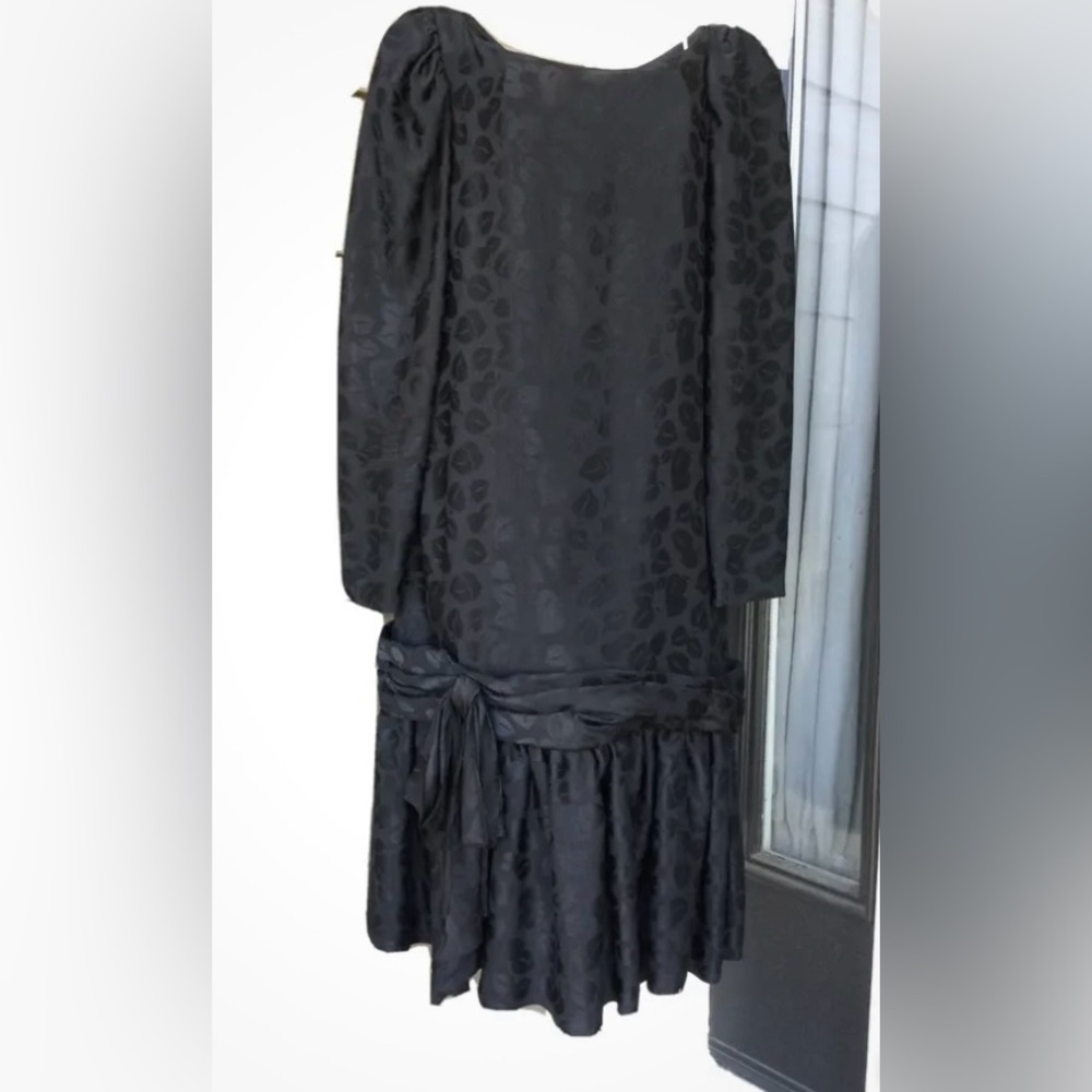 Vtg 1980’s Du Valls’ kansas city silk women's black dress leaves print size 8